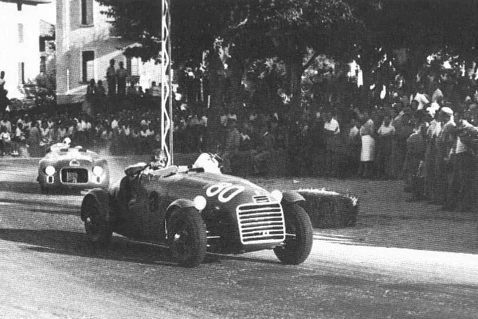 Primeiro carro da Ferrari completa 75 anos de lançamento
