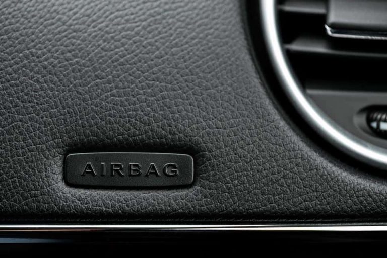 Airbag tem validade?