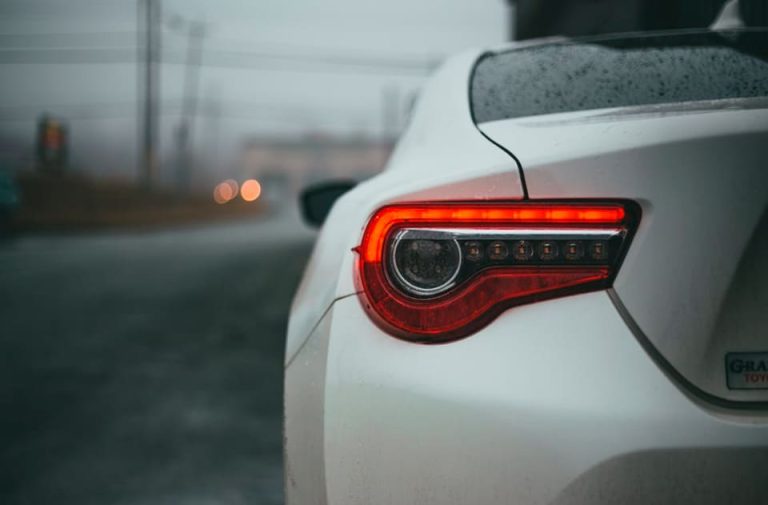 Um carro elétrico pode dar choque se entrar em contato com a água?